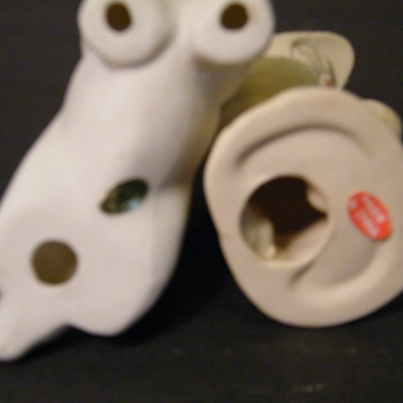 2 Snowbabies STYLE Figurines  NOT Dept 56 - Picture 2 of 2